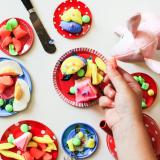 Distracție cu plastilina: mâncăm cu furculița și cuțitul