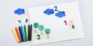 1,2,3 decupăm copăcei:  Învață-ți copilul să numere!